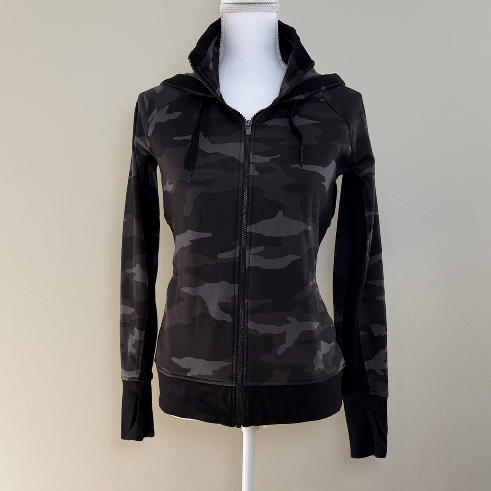 ATHLETA Women's Black & Gray Camo Small Hoodie Full Zip Sweatshirt